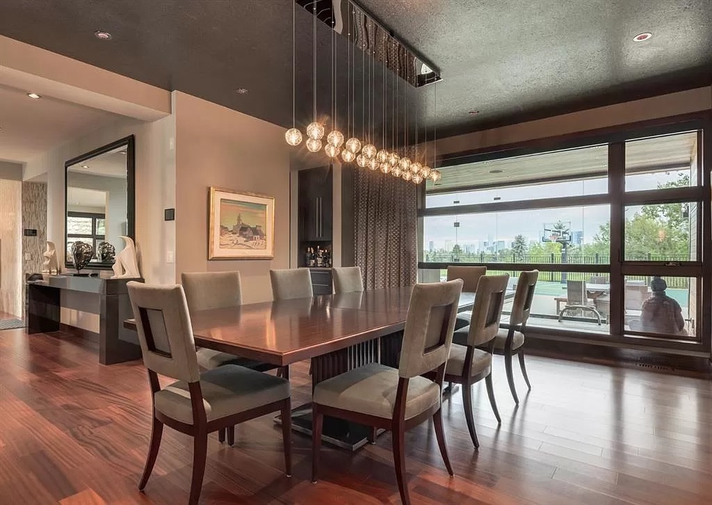 The Remarkable Contemporary House in Alberta features spectacular unobstructed city views now available for sale. This home is located at 628 S Britannia Dr SW, Calgary, AB T2S 1J1, Canada