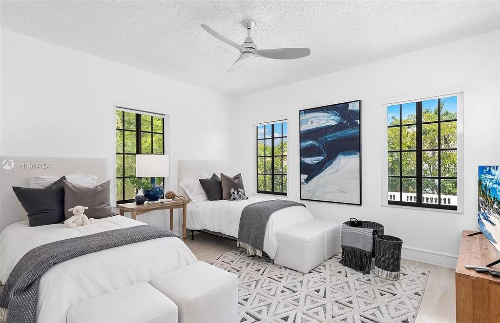 Meticulously-Updated-Historic-Home-in-Miami-hits-Market-for-6500000-13