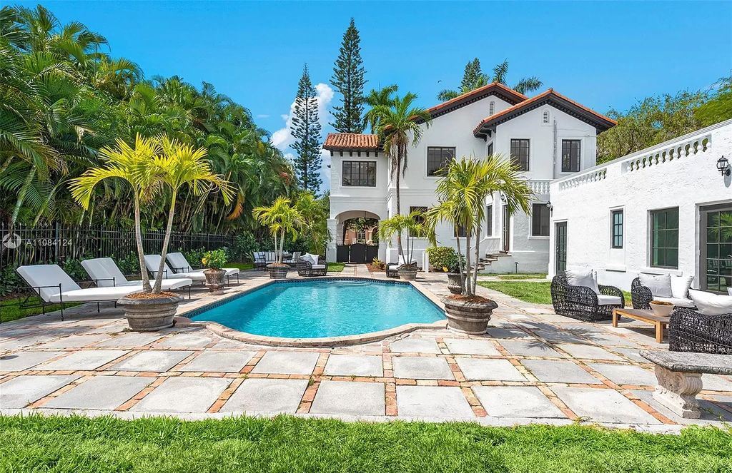 Meticulously-Updated-Historic-Home-in-Miami-hits-Market-for-6500000-25