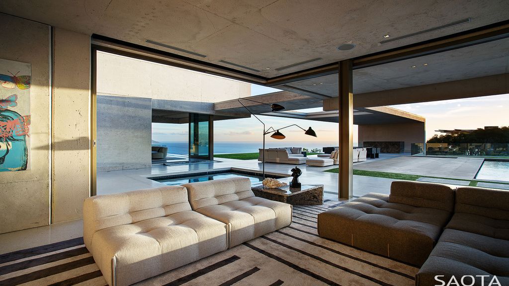 OVD 919, Mountainside villa with Spectacular Cape Town views by SAOTA