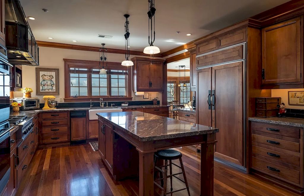 The Fantastic Home in Washington features timeless design using the highest quality materials & attention to detail now available for sale. This home is located at 5905 Buena Vista Dr, Vancouver, Washington