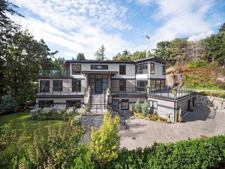 Park-like Estate in West Vancouver Surrounded by Nature and Professional Landscaping Sells for C$3,880,000