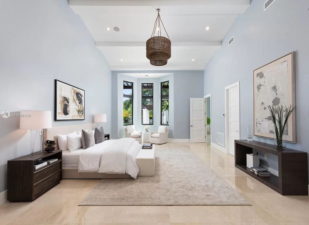 Striking-Brand-New-Construction-Home-in-Miami-hits-Market-for-69950000-4