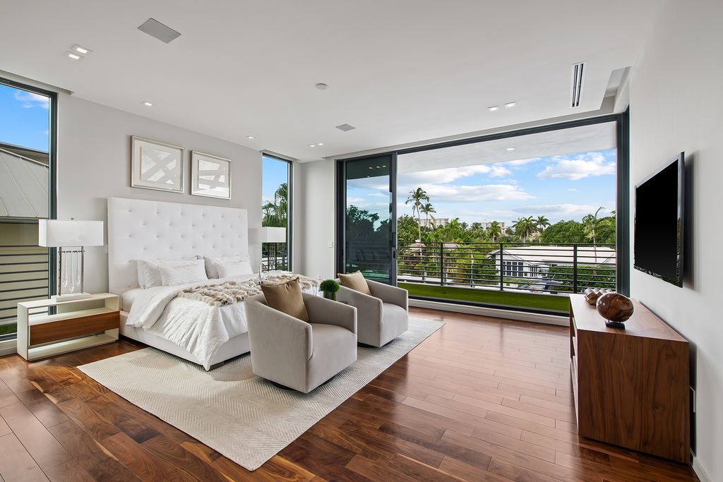 The Home in Fort Lauderdale is a stunning new construction in sought-after Seven Isles with 97′ of deep water, ocean access now available for sale. This home located at 2424 Aqua Vista Blvd, Fort Lauderdale, Florida