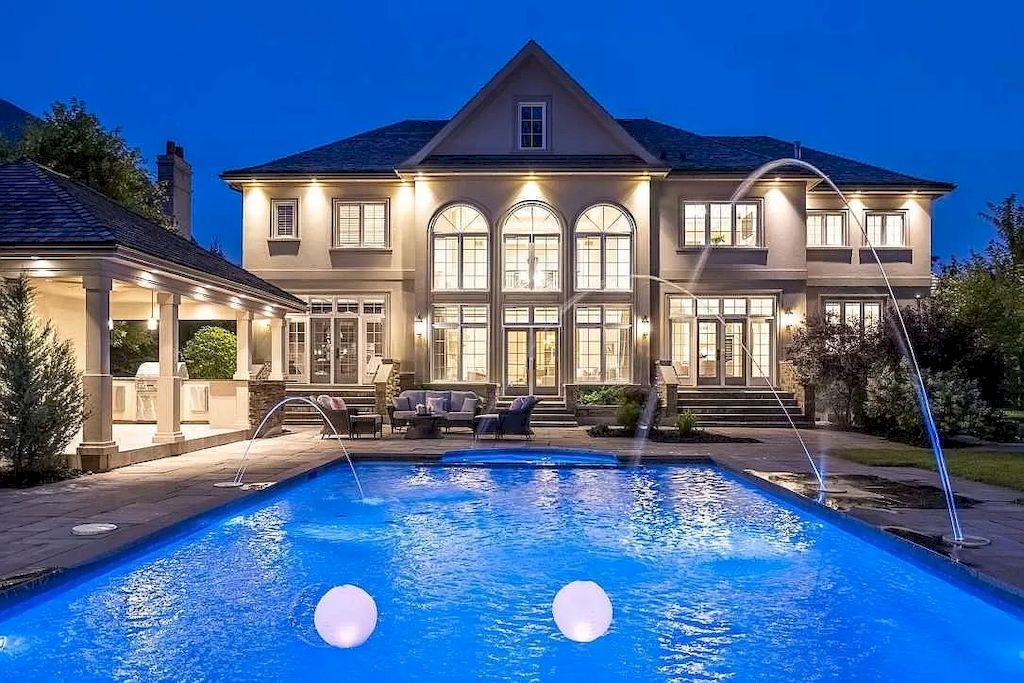 The-Charm-and-Grace-of-This-C6595000-Amazing-House-in-Ontario-Evokes-the-Feeling-of-Opulent-Living-30