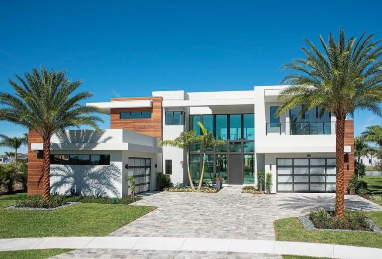This $5,800,000 Magnificent Modern Home in Boca Raton features High End Finishes