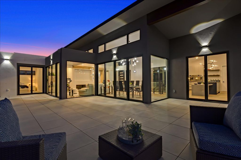 This-4785000-Brand-New-Contemporary-Home-in-Belmont-features-Beautiful-Views-and-Sunsets-26