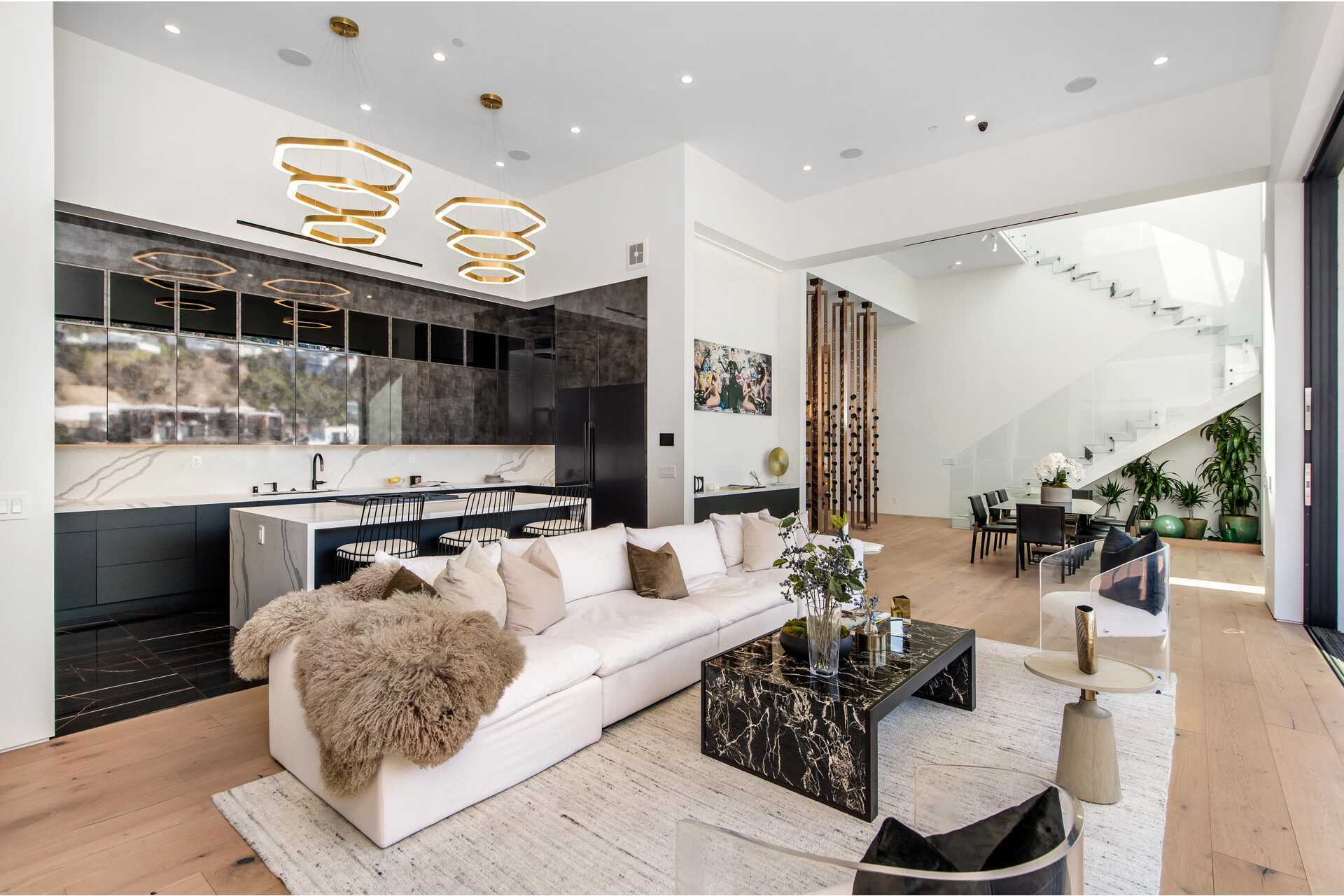 This-6350000-Newly-Constructed-Los-Angeles-Home-is-the-Ultimate-Hollywood-Hills-Haven-20