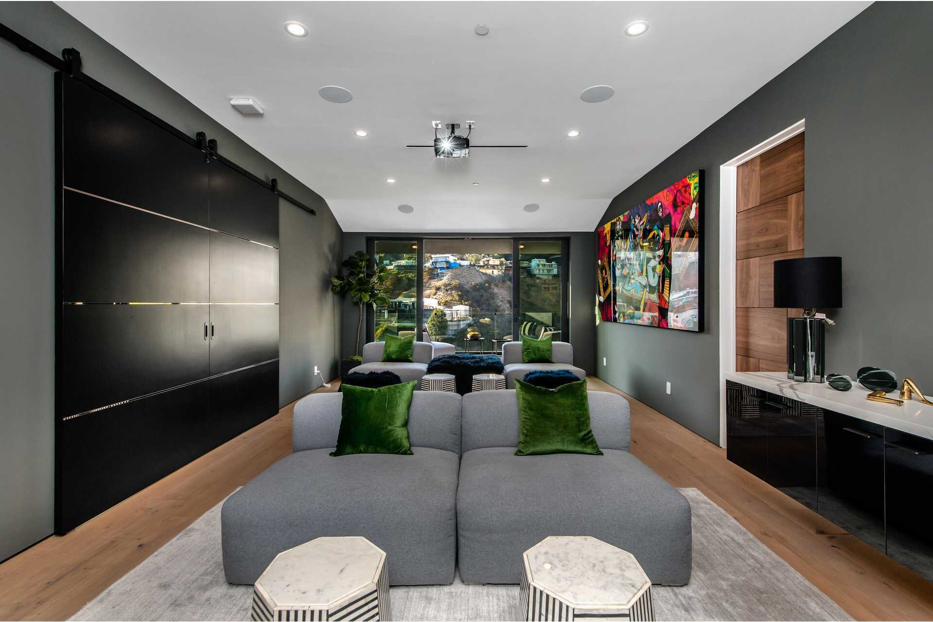 This-6350000-Newly-Constructed-Los-Angeles-Home-is-the-Ultimate-Hollywood-Hills-Haven-22
