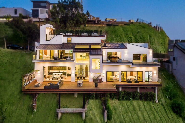 This $6,350,000 Newly Constructed Los Angeles Home is the Ultimate Hollywood Hills Haven