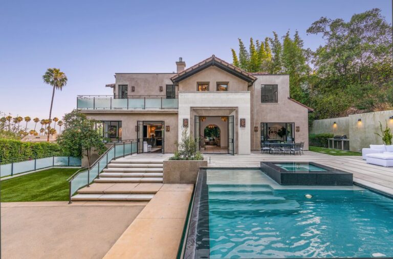 This $7,795,000 Expansive Home in Los Angeles offers Tranquil City views