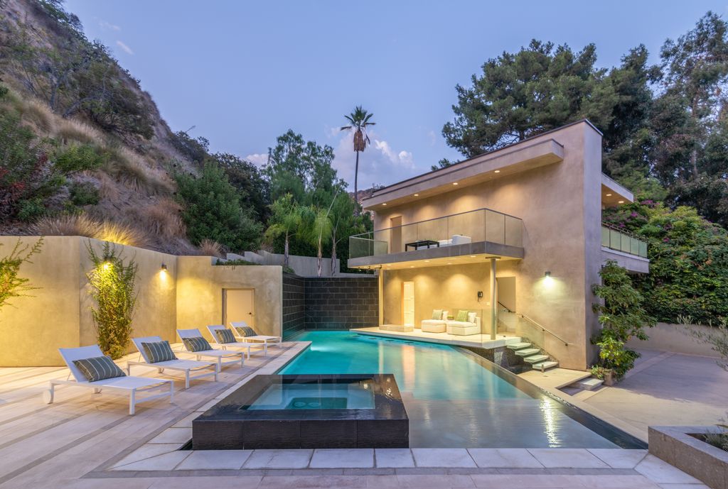 The Home in Los Angeles is an expansive contemporary-traditional estate sits on close to a half-acre lot and is located above the famed Sunset Strip now available for sale. This home located at 7801 Hillside Ave, Los Angeles, California