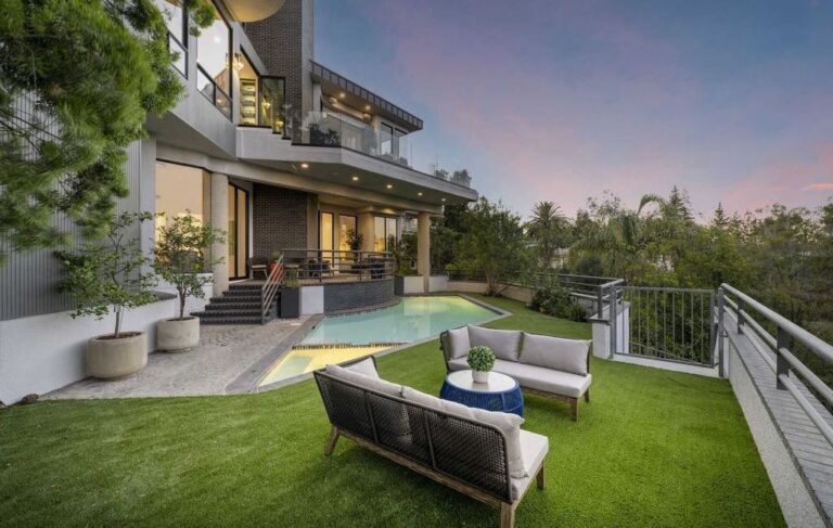 This Los Angeles Home just Underwent a Massive Renovation Asking for $8,748,000