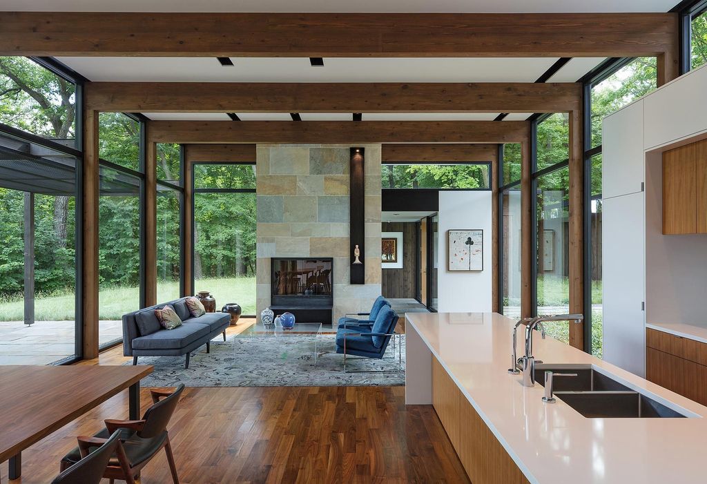 Woodland House brings the Nature beauty by ALTUS Architecture + Design