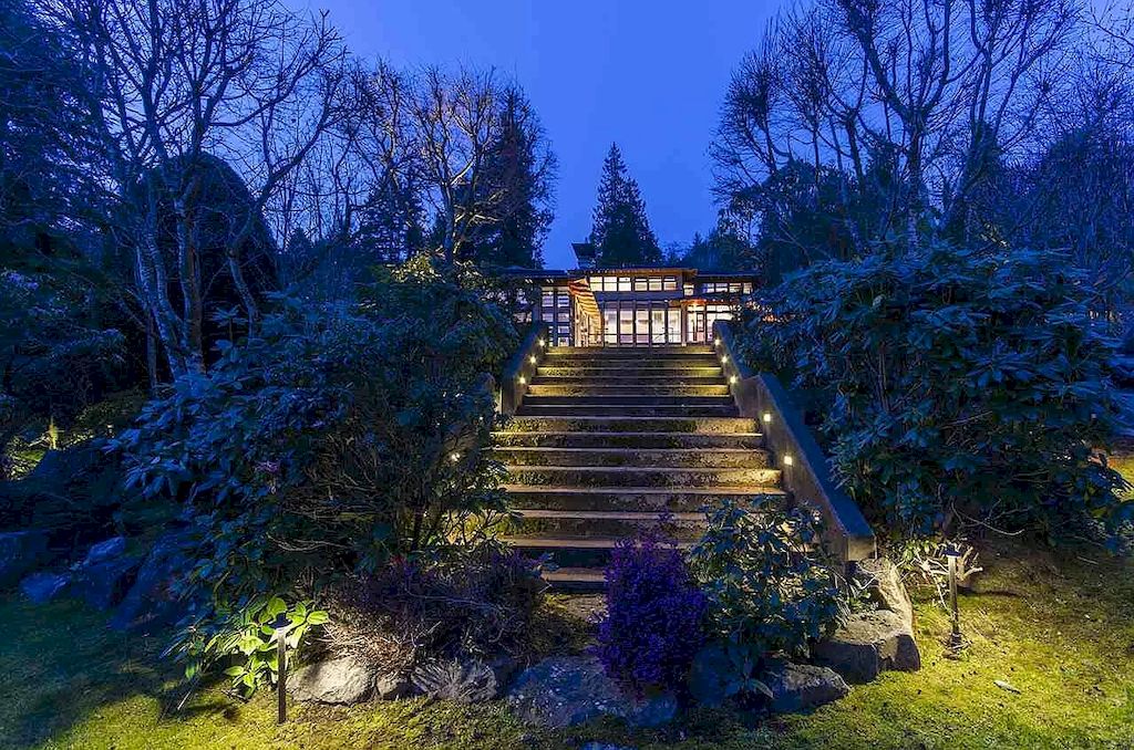 World-Class-Estate-in-West-Vancouver-with-Private-Living-Space-Sells-for-C13980000-17