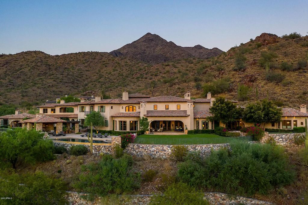 Incredible California Style Estate backdropped by the magnificent McDowell Mountains sells for $18,750,000