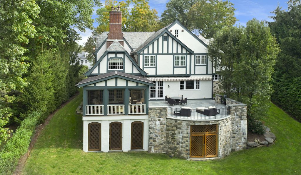 Connecticut Sophisticated English Manor Rich in Top Quality Details Hits Market for $5,295,000