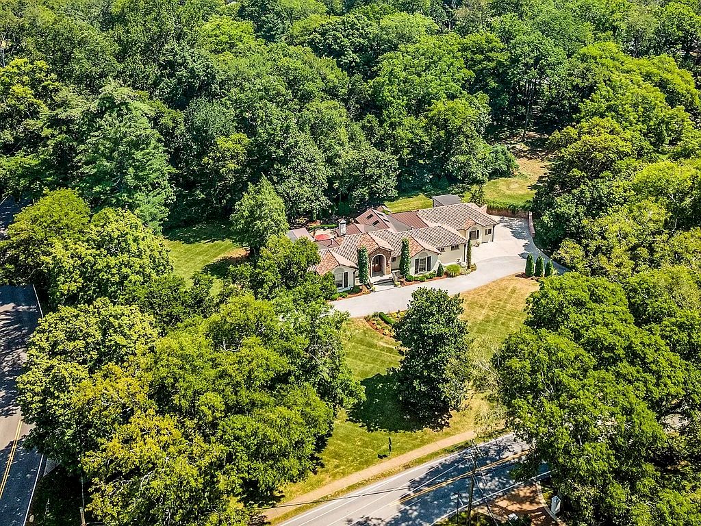 Breathtaking Mediterranean Estate with Stunning Light-filled Interiors and Wonderful Indoor-outdoor Flow in Tennessee Listed for $2,945,000