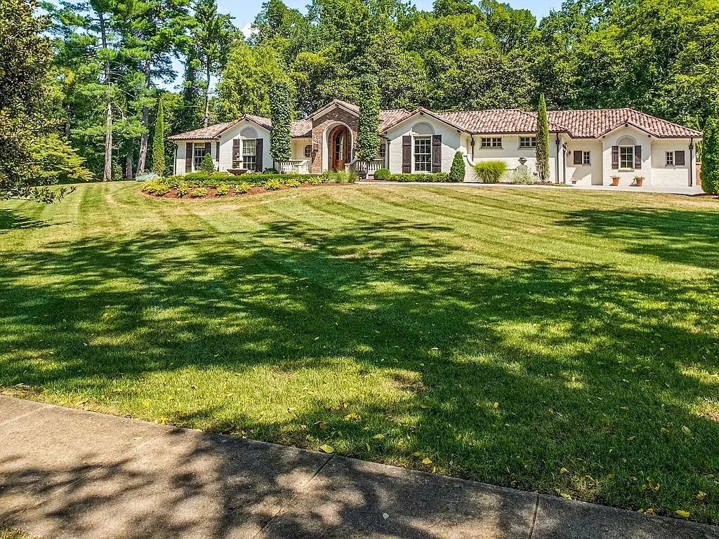 Breathtaking Mediterranean Estate with Stunning Light-filled Interiors and Wonderful Indoor-outdoor Flow in Tennessee Listed for $2,945,000