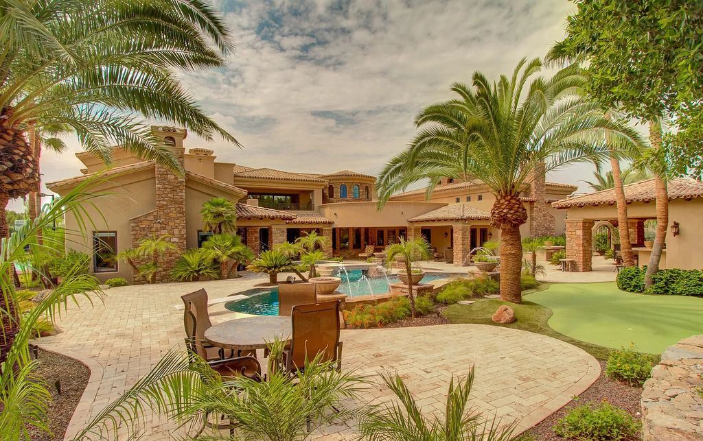 A Spectacular Arizona Estate selling for $4,400,000 is absolutely stunning from floor to ceilings 