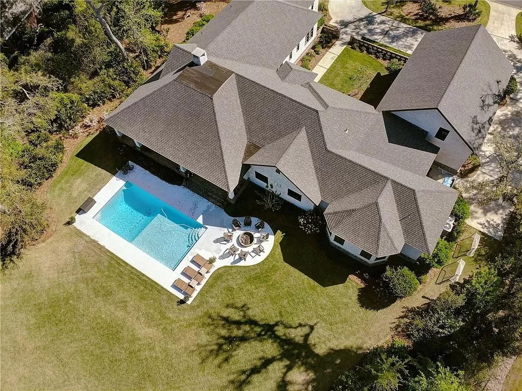 Great Home with Tons of Space for Family and Friends in Georgia Listed for $3,495,000