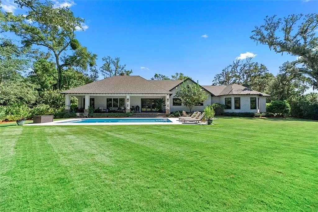Great Home with Tons of Space for Family and Friends in Georgia Listed for $3,495,000