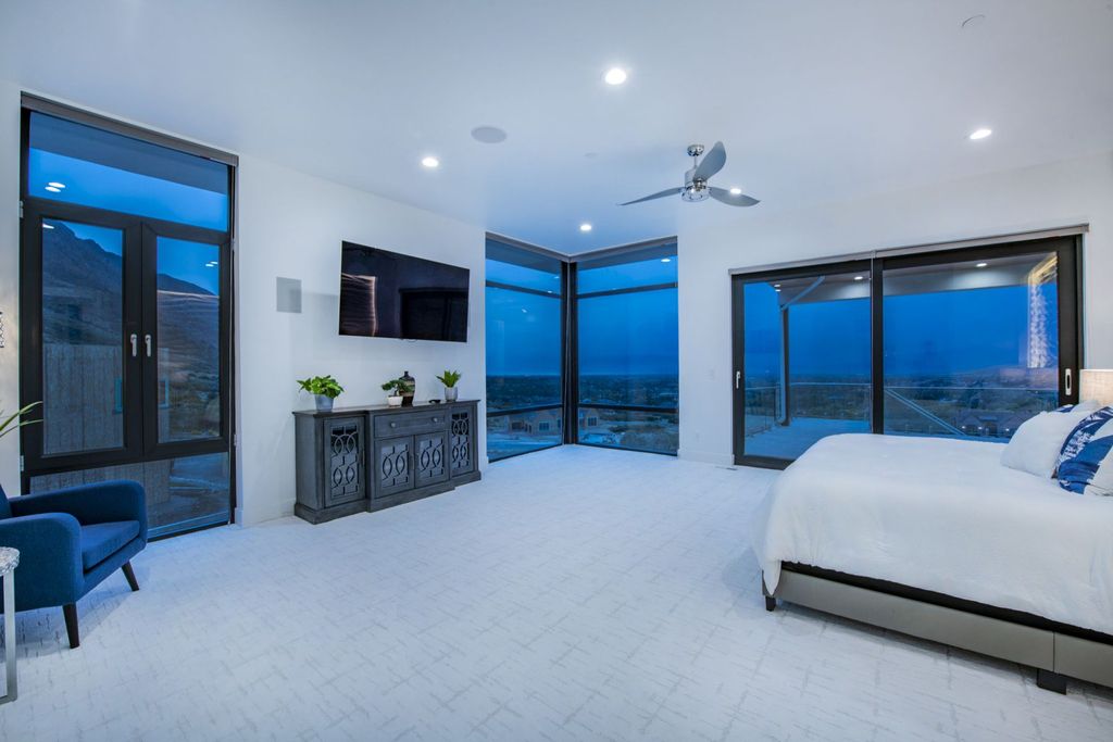 Brand new luxury modern home in Utah sells for $5,835,000 with unbeatable breathtaking views of mountain, city and lake 