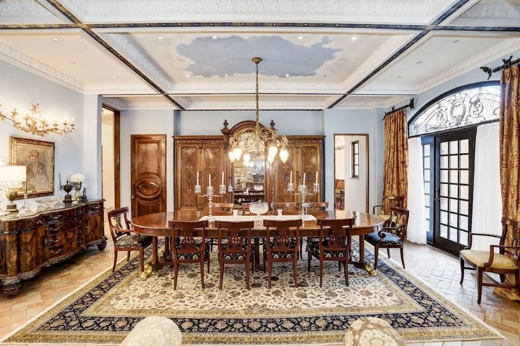 This $12,750,000 Romantic Palazzo is the Dream Home for Any Italy Lovers in Maryland