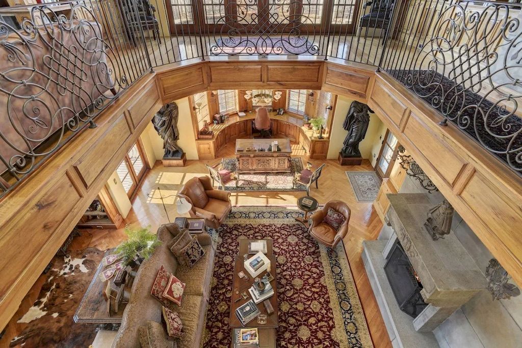 This $12,750,000 Romantic Palazzo is the Dream Home for Any Italy Lovers in Maryland