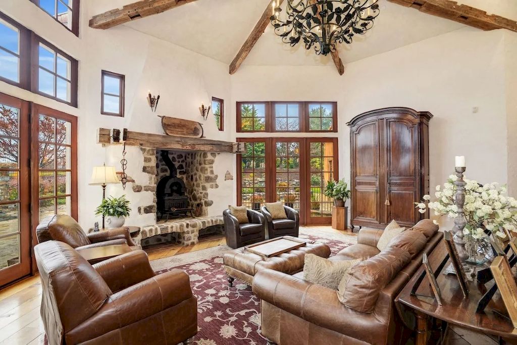 This $12,750,000 Romantic Palazzo is the Dream Home for Any Italy Lovers in Maryland