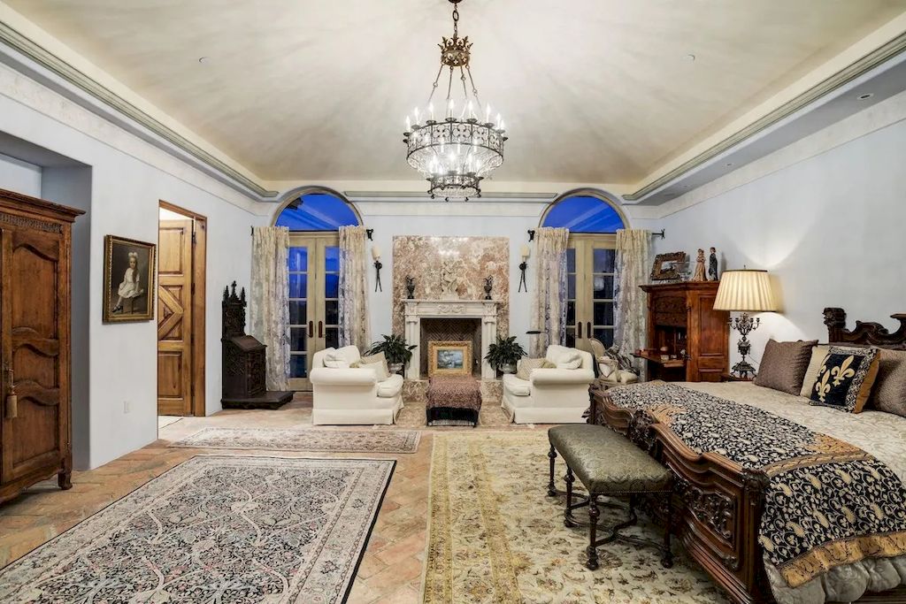 This $12,750,000 Romantic Palazzo is the Dream Home for Any Italy Lovers in Maryland