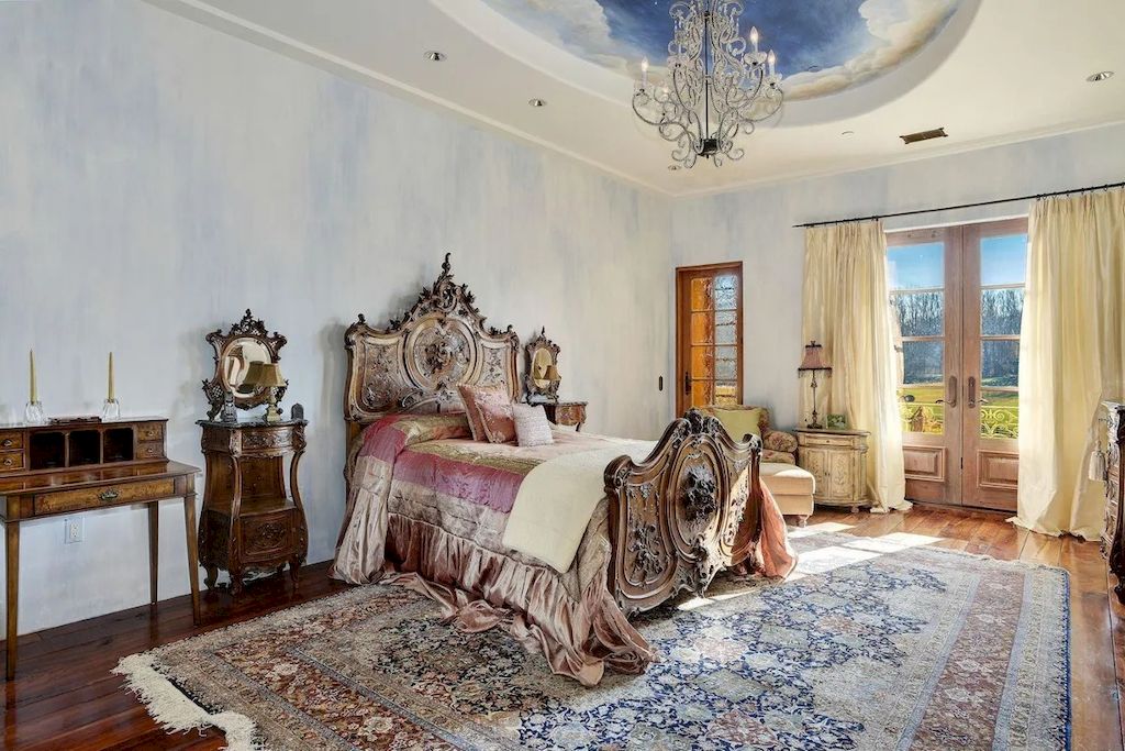 This $12,750,000 Romantic Palazzo is the Dream Home for Any Italy Lovers in Maryland