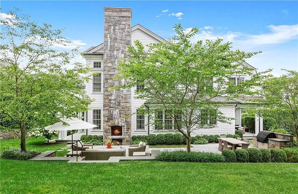 Elegant and Stunning Estate in Connecticut New to Market for $3,200,000