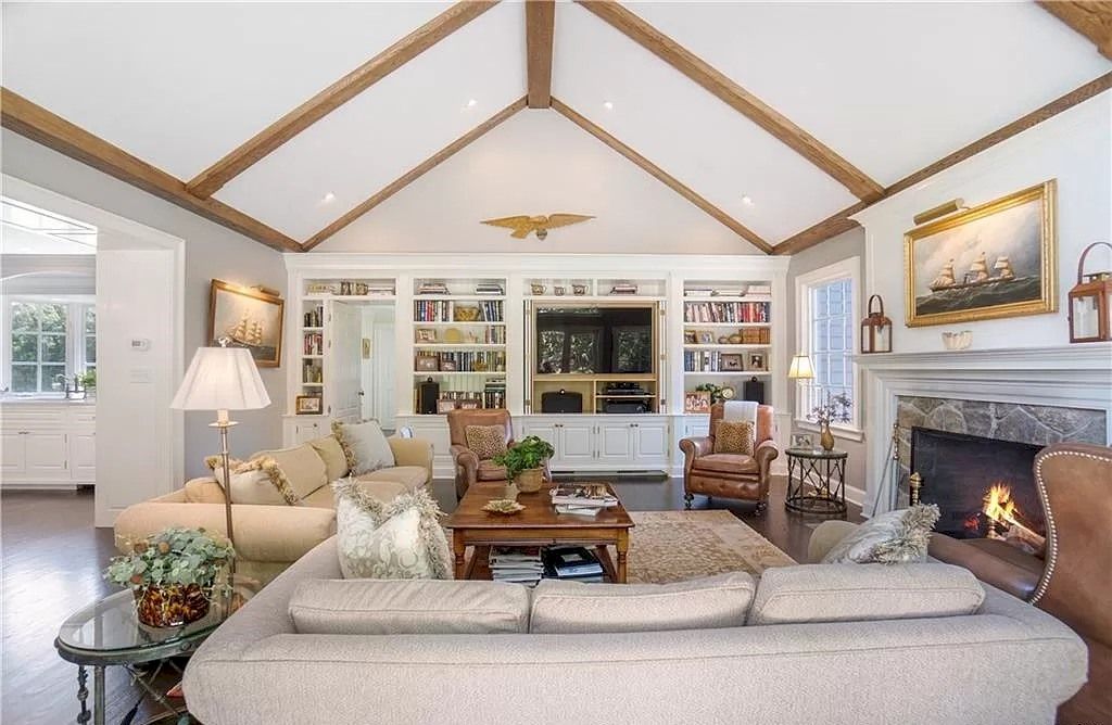 Connecticut Sophisticate and Charming Waterfront Retreat Listed for $5,850,000