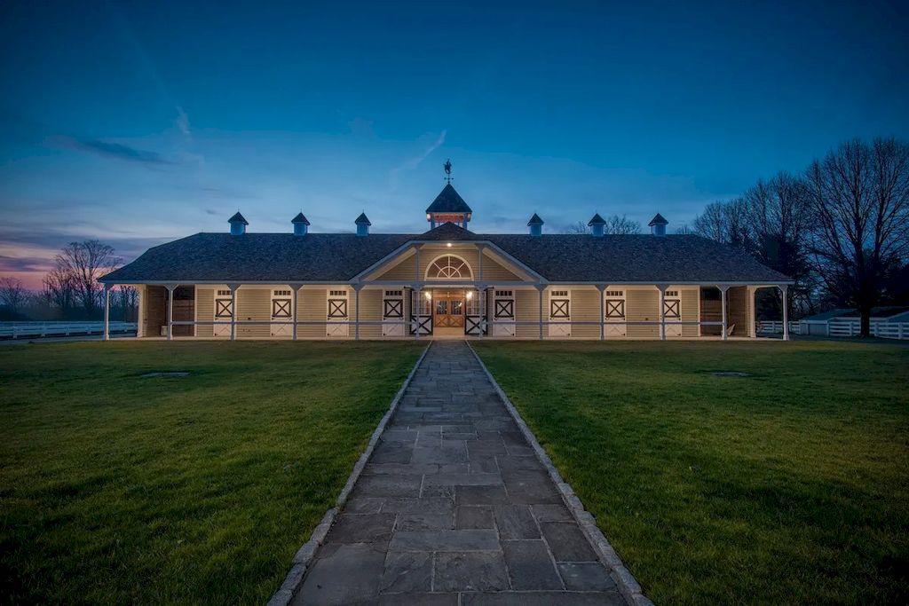 This $14,900,000 Classical Villa Contributes to the Timeless Elegance in Connecticut