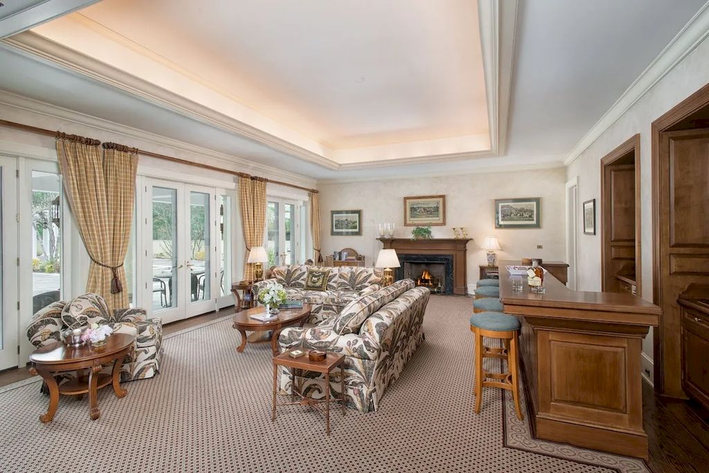 This $14,900,000 Classical Villa Contributes to the Timeless Elegance in Connecticut