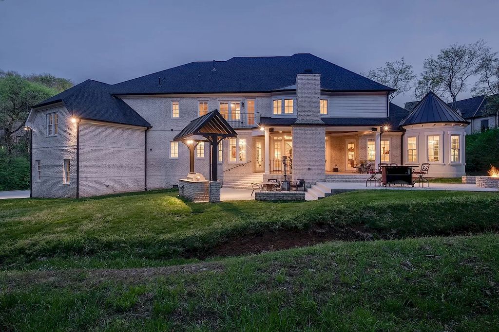 Tranquility and Inspiration Abounds in this Tennessee $3,800,000 Elegant Estate