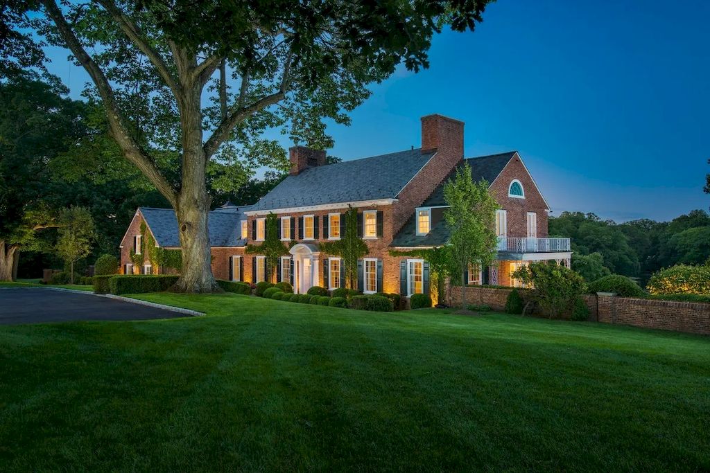 Connecticut Spectacular Pool House with Panoramic Vista of the Lake on Market for  $17,000,000