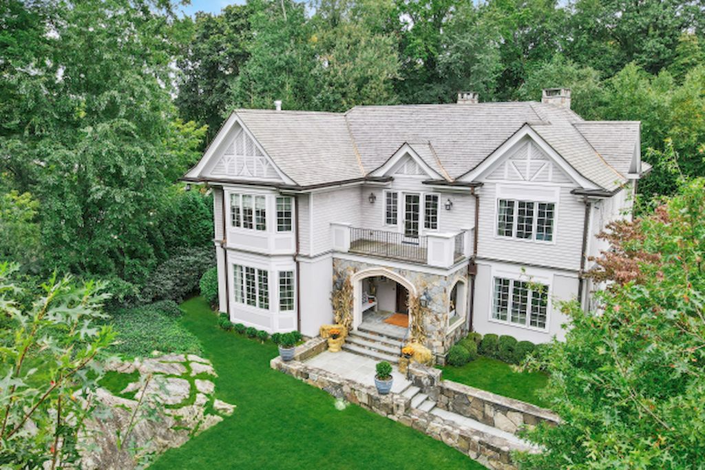 222-Overlook-Dr-Greenwich-CT-06830-32