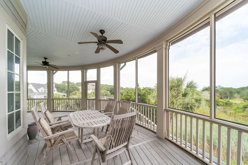 This $3,485,000 Enchanting Home in South Carolina Mesmerizes the Views of Both Marsh and the Ocean