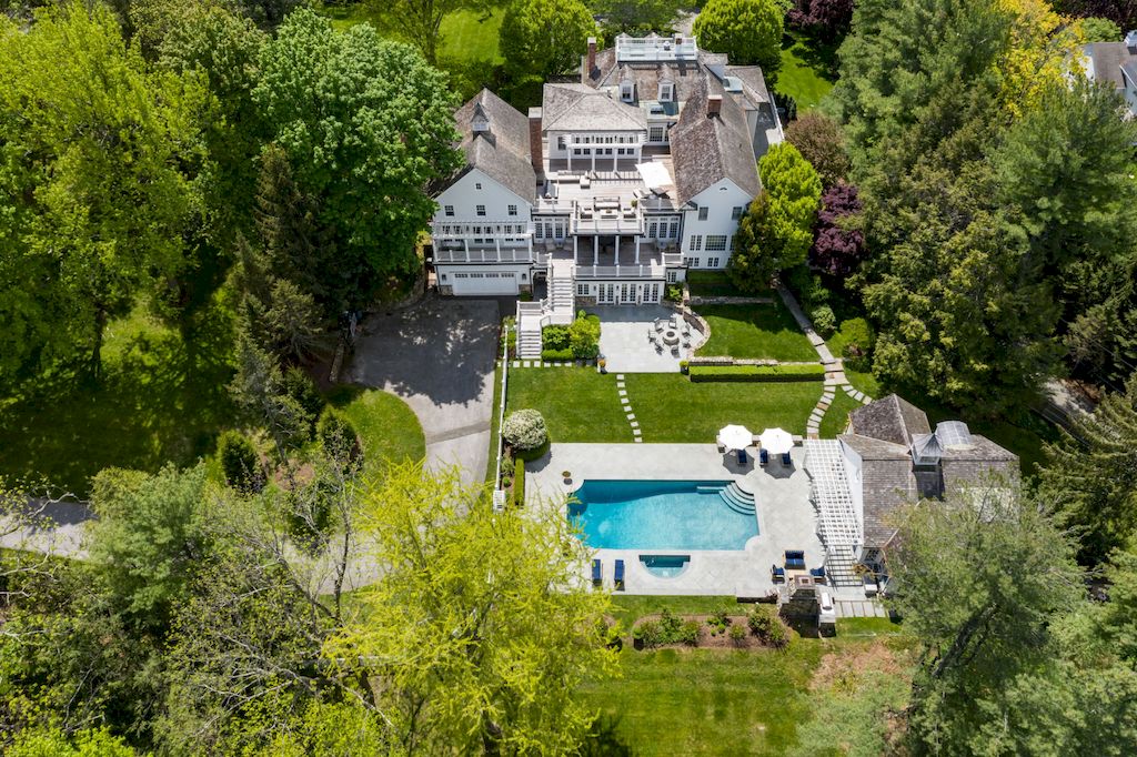 This $7,450,000 Historical New Canaan Manor is an Unsurpassed Residence for Today Lifestyle in Connecticut