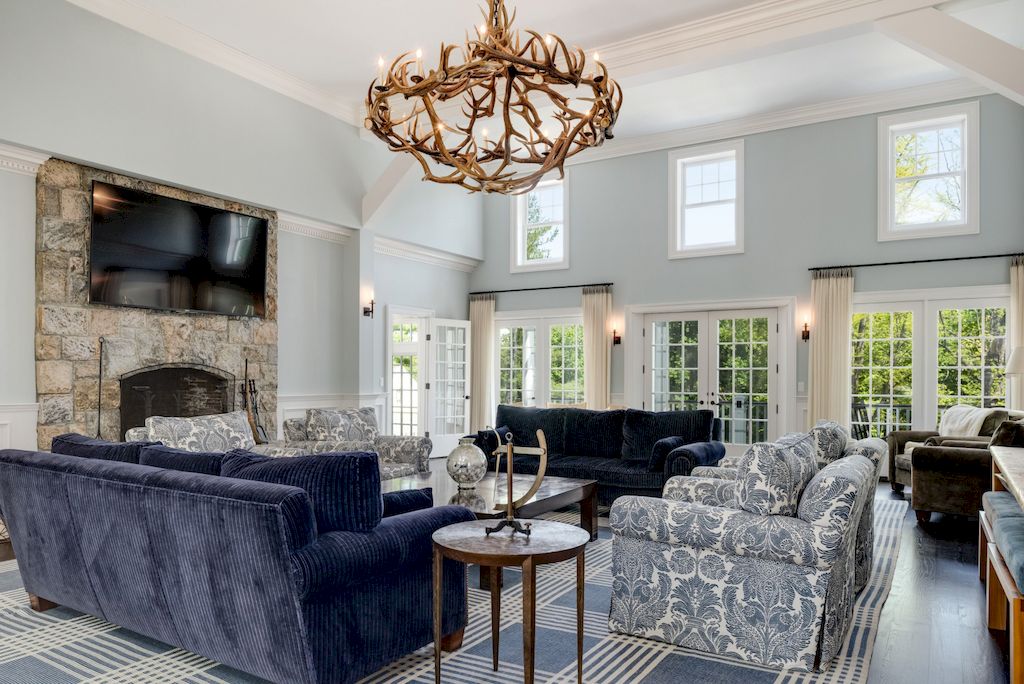 This $7,450,000 Historical New Canaan Manor is an Unsurpassed Residence for Today Lifestyle in Connecticut