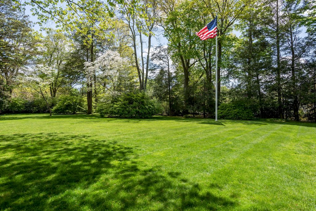 This $7,450,000 Historical New Canaan Manor is an Unsurpassed Residence for Today Lifestyle in Connecticut