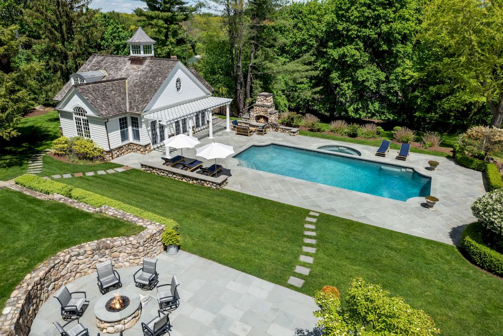 This $7,450,000 Historical New Canaan Manor is an Unsurpassed Residence for Today Lifestyle in Connecticut