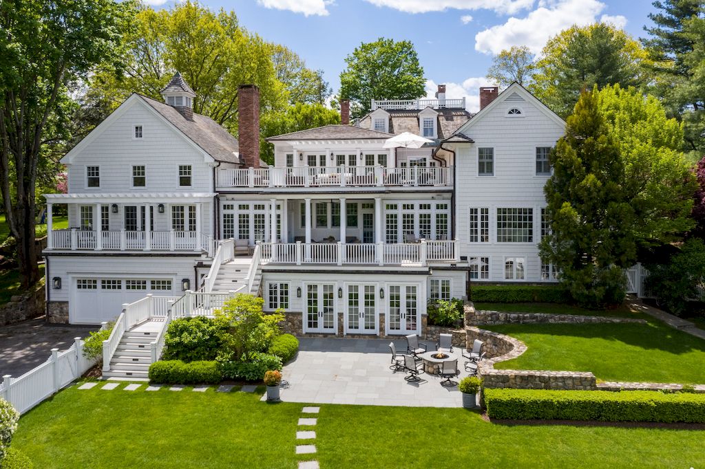 This $7,450,000 Historical New Canaan Manor is an Unsurpassed Residence for Today Lifestyle in Connecticut