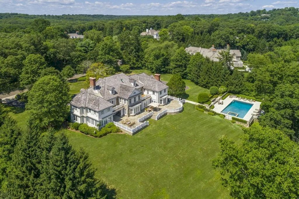 Live Life to the Full in Connecticut in this $6,500,000 Majestic Georgian Colonial 