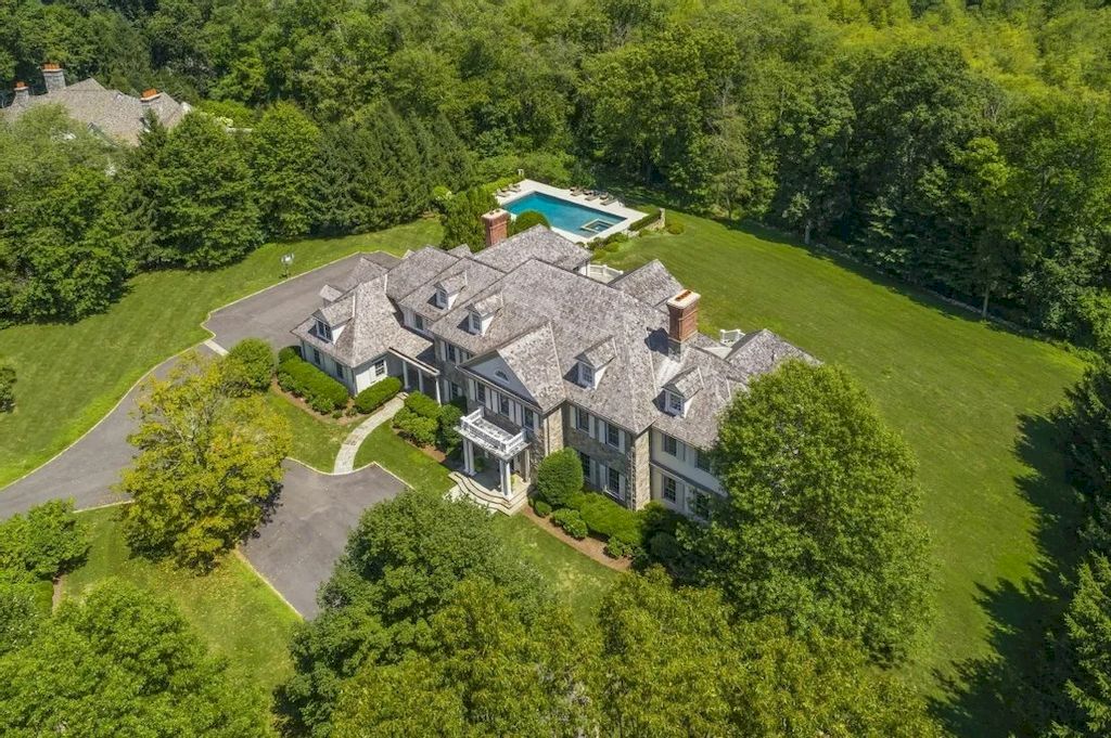 Live Life to the Full in Connecticut in this $6,500,000 Majestic Georgian Colonial 
