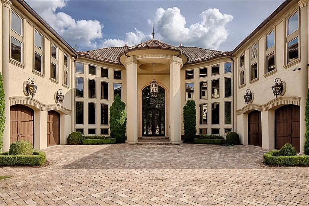 This $5,500,000 European Estate is One-of-a-kind Masterpiece in Georgia