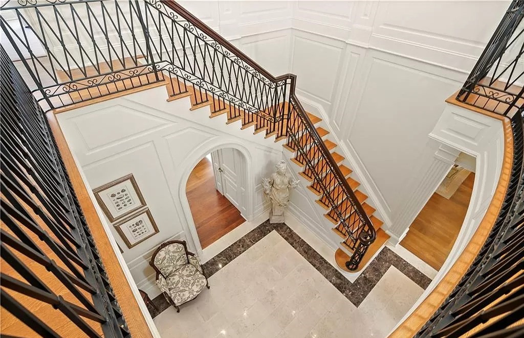 Georgian Brick Manor in Connecticut Listed for $8,950,000