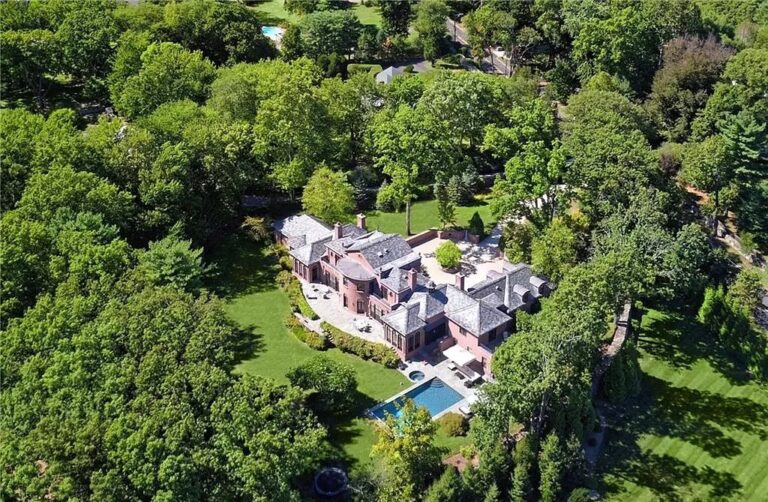 Georgian Brick Manor in Connecticut Listed for $8,950,000